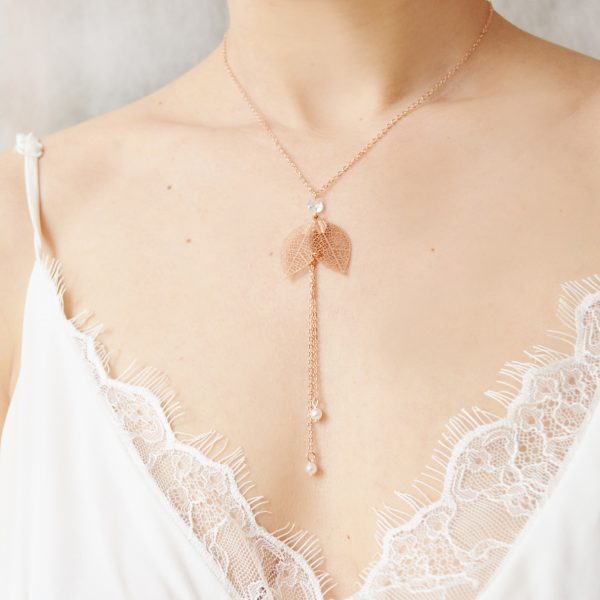 Collier or rose à feuilles perles et cristal- bijoux mariage champêtre et nature