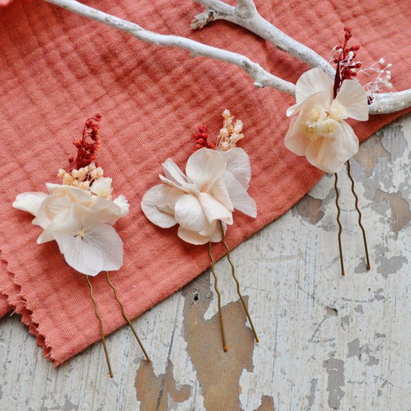 hortensia nude, rose et fleurs terracotta