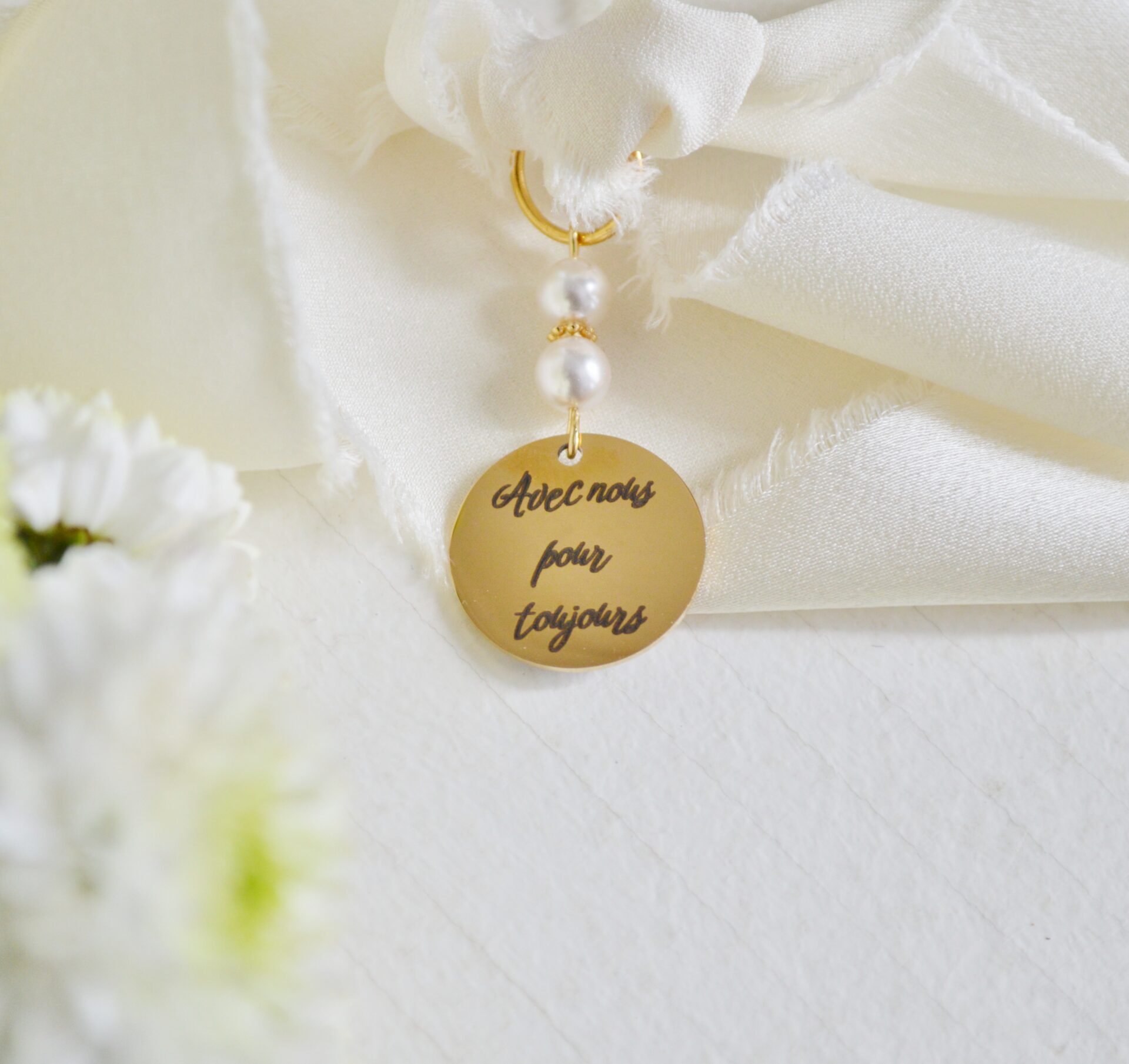 DSC_0686 Médaillon hommage de bouquet de mariage personnalisable gravé photo – médaillon souvenir mariage - accessoire bouquet de fleur sur mesure – Image 11
