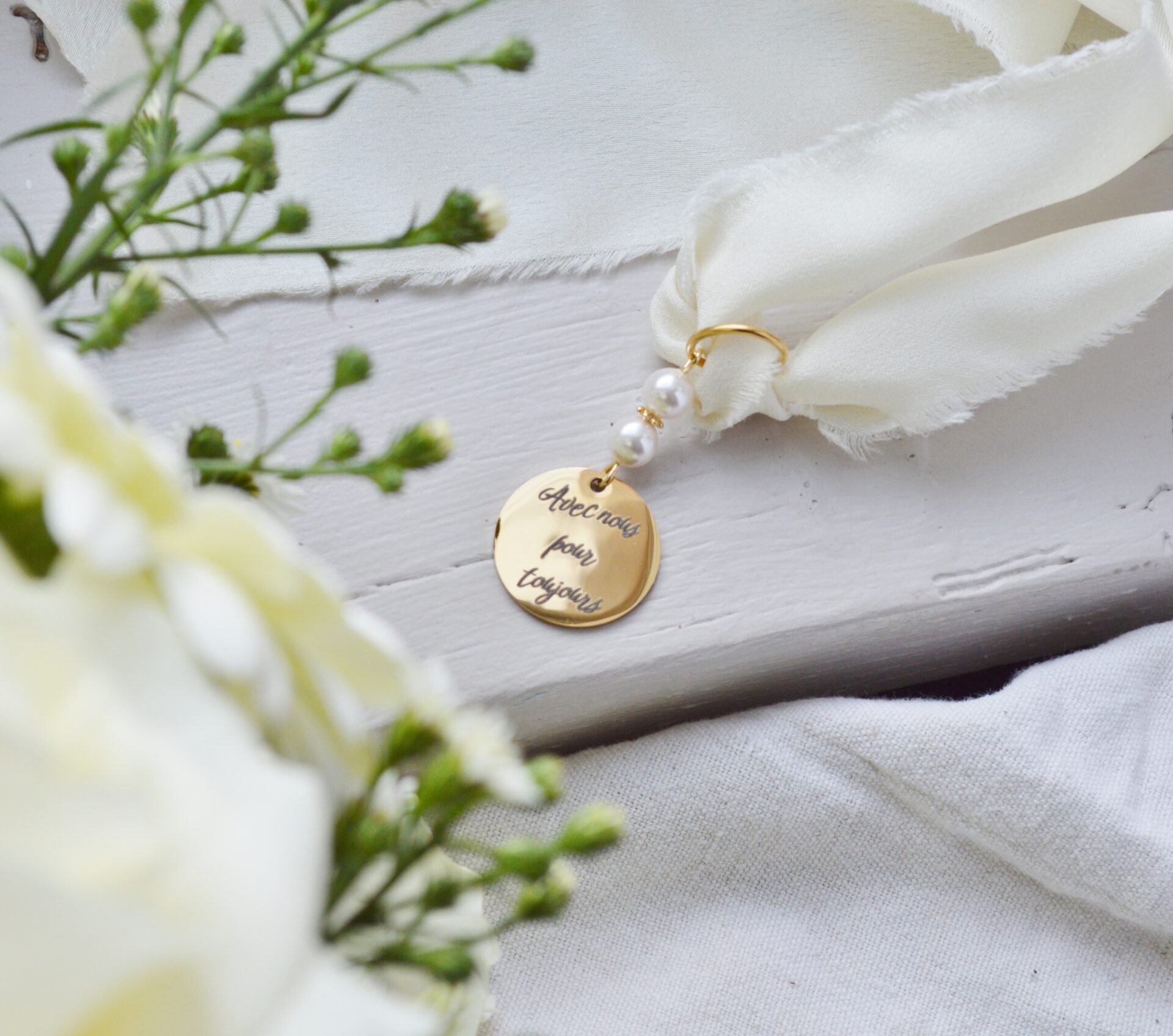 DSC_0695 Médaillon hommage de bouquet de mariage personnalisable gravé photo – médaillon souvenir mariage - accessoire bouquet de fleur sur mesure – Image 14