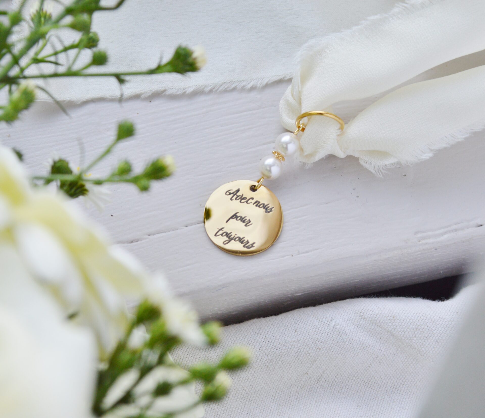 DSC_0697 Médaillon hommage de bouquet de mariage personnalisable gravé photo – médaillon souvenir mariage - accessoire bouquet de fleur sur mesure – Image 4
