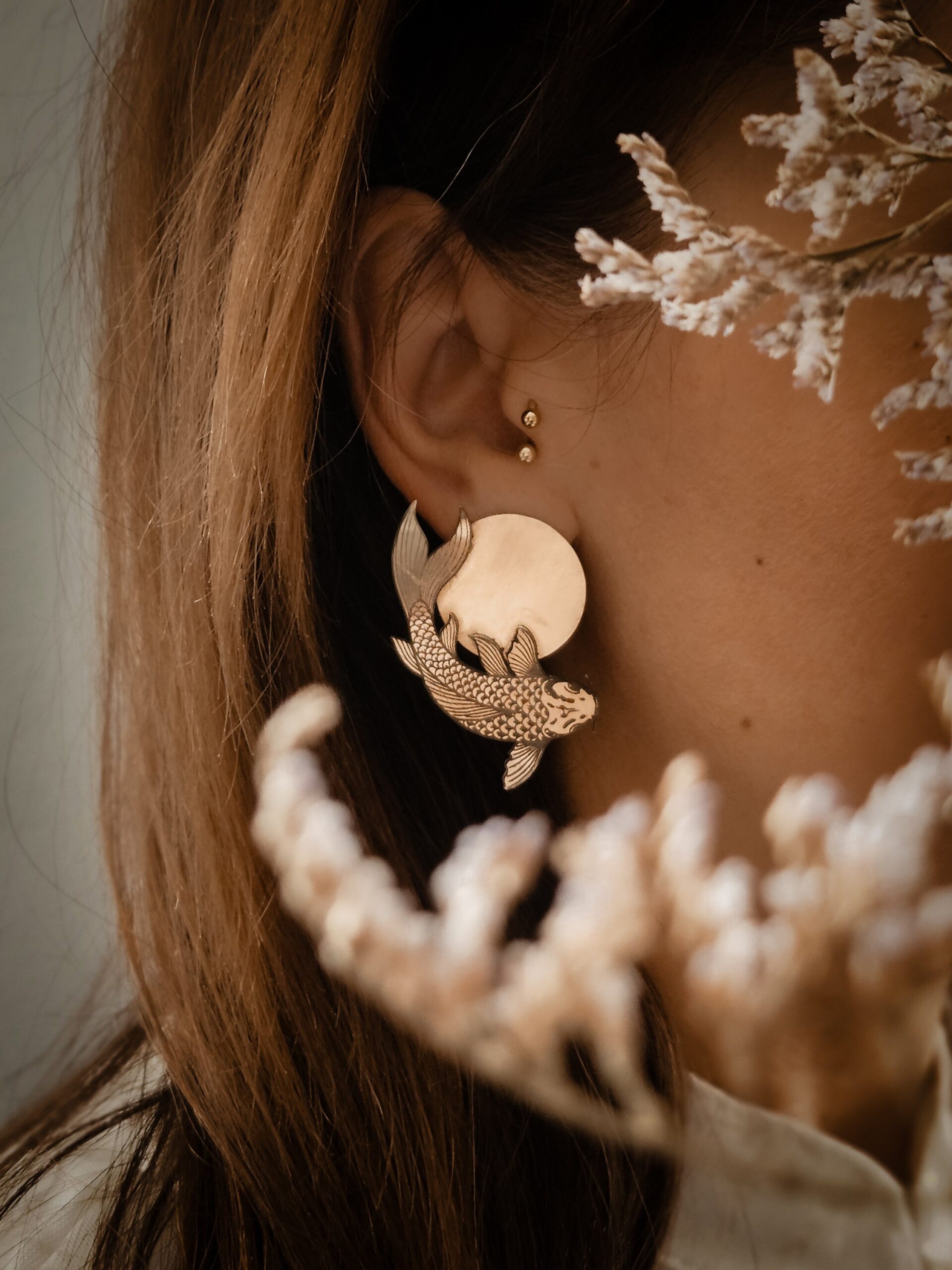 1000069812.jpg Boucles d'oreilles esprit asiatique à carpes japonaises - Danse des koïs – Image 1