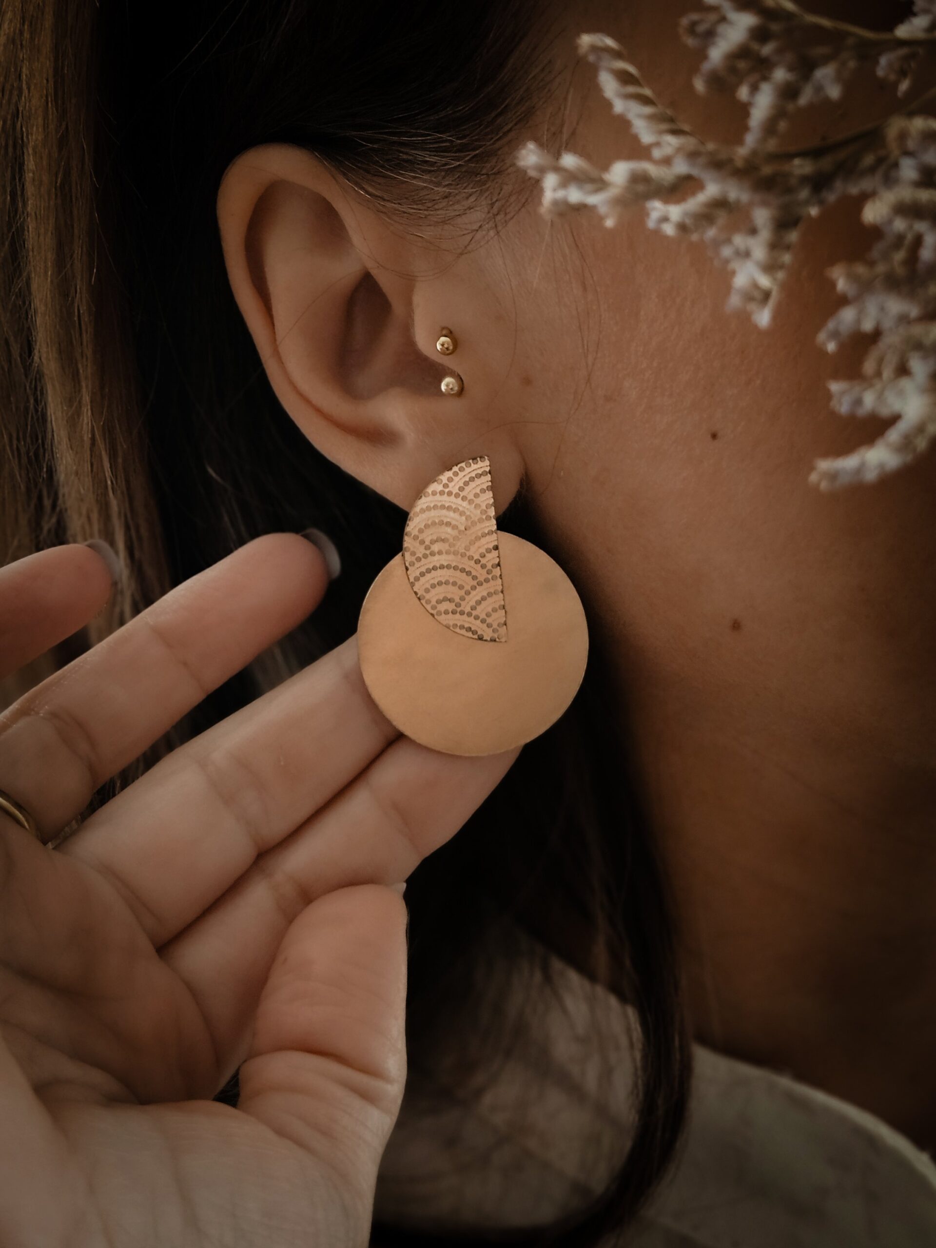 1000069820.jpg Boucles d'oreilles géométriques à motifs japonais - Nami – Image 3
