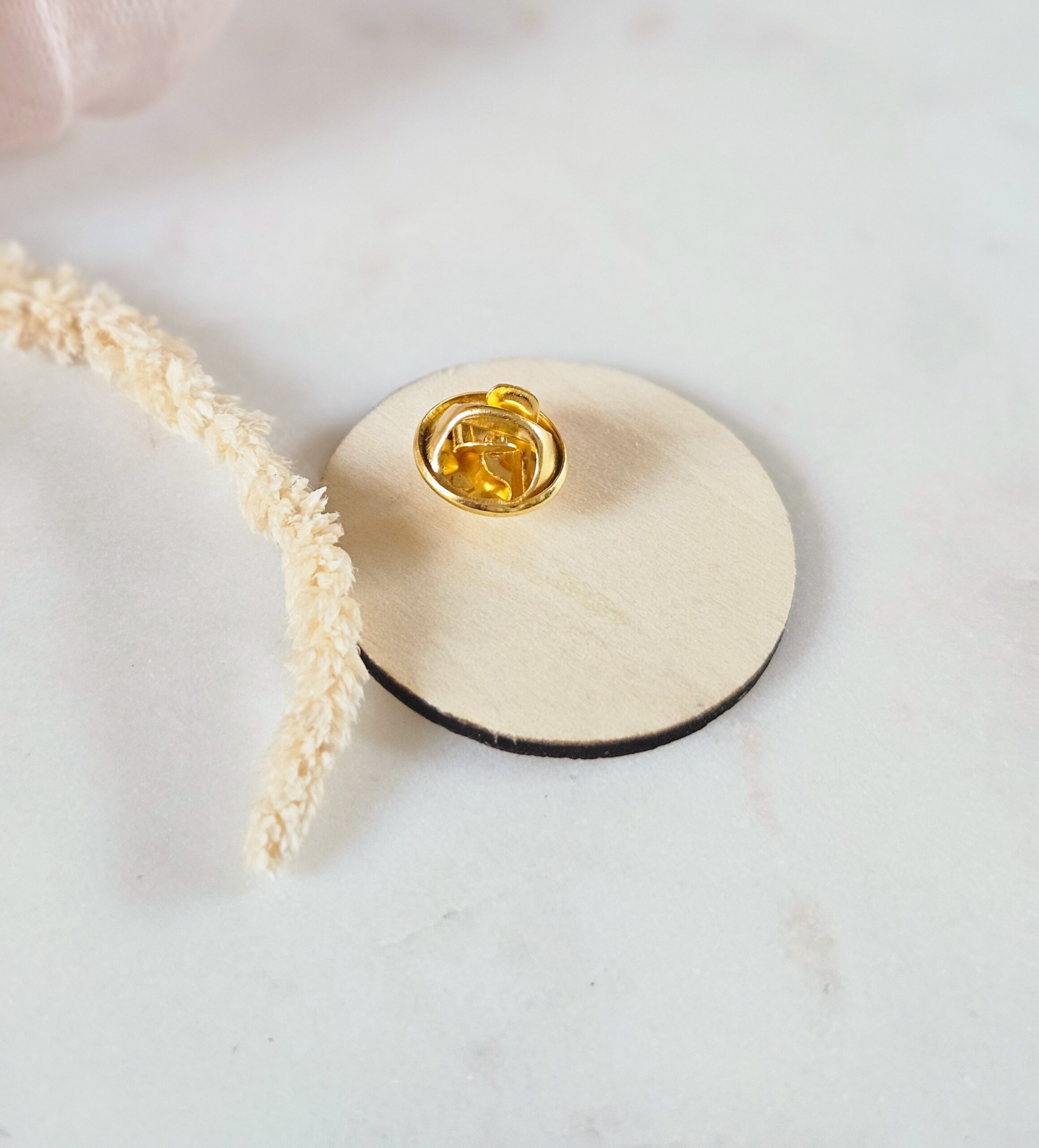 1000073245-1.jpg Coffret DIY — Broche La Vague de Hokusai en bois à peindre – Image 9