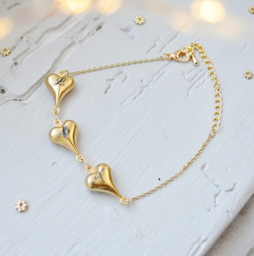 1000076016.jpg Bracelet doré cœurs initiales personnalisées acier inoxydables – bijoux gravés sur mesure - cadeau personnalisé femme Noël – Image 7