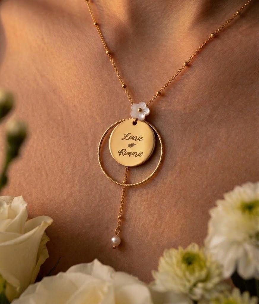 Collier Mariage personnalisé prénoms & date gravés – bijoux cérémonie gravés sur mesure – cadeau pour elle Noël Collier Mariage personnalisé prénoms & date gravés – bijoux cérémonie gravés sur mesure – cadeau pour elle Noël